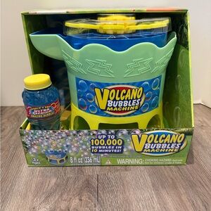 Volcano Bubbles Machine with Solution- NWT